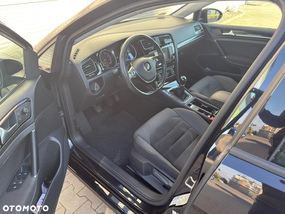 Volkswagen Golf VII 1.4 TSI BMT Highline - 12