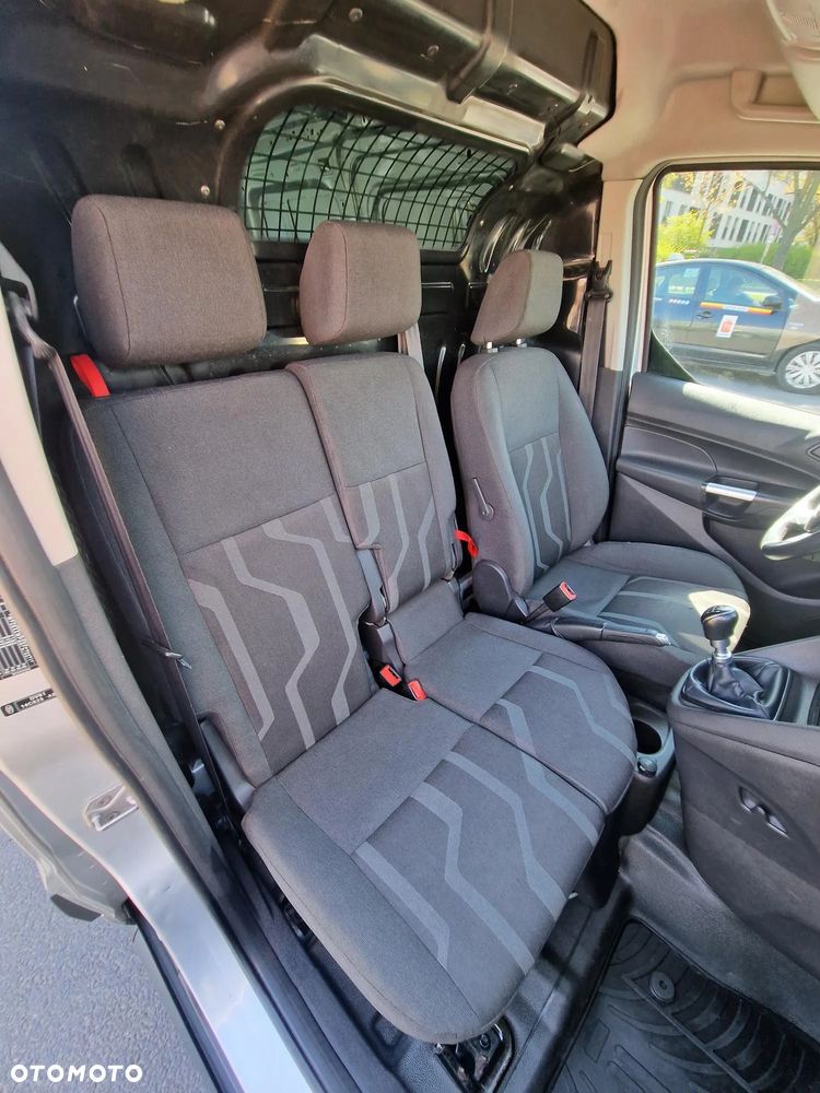 Ford Transit Connect - 11