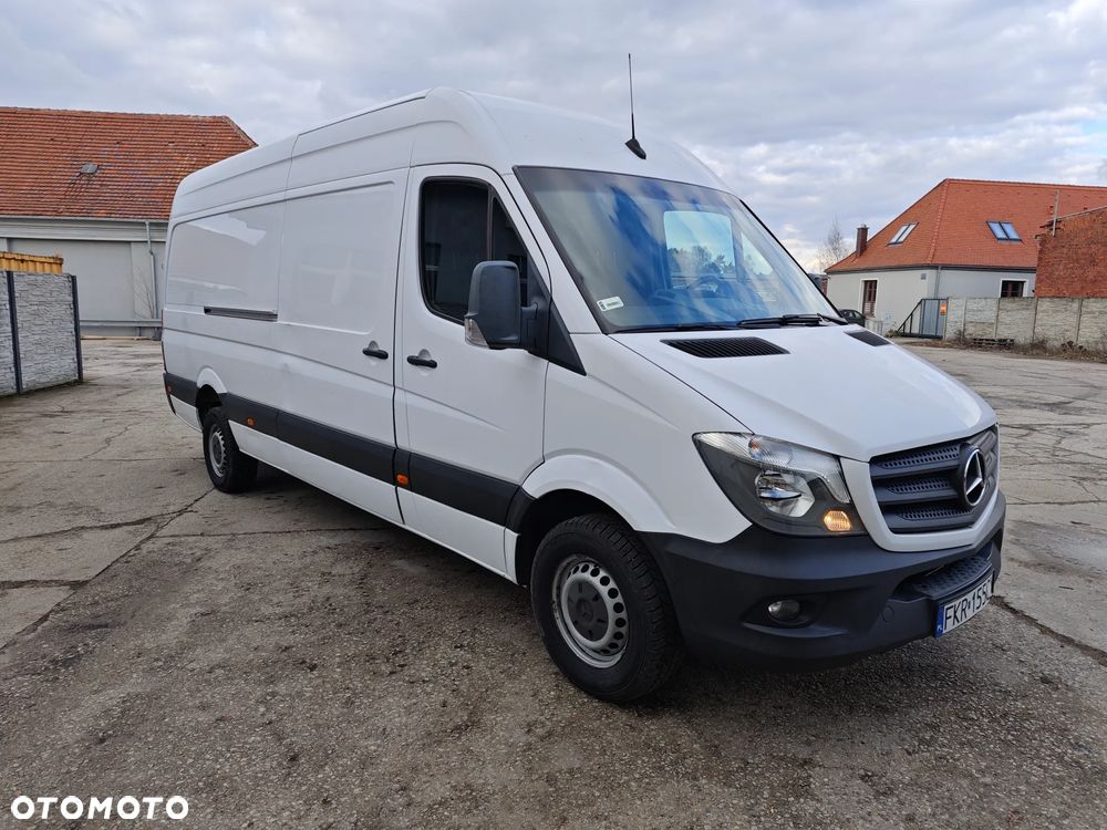 Mercedes-Benz Sprinter - 1