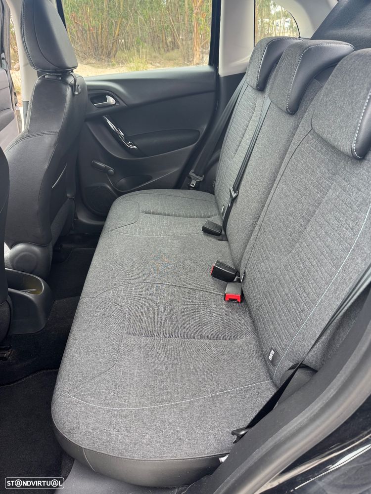 Citroën C3 1.2 PureTech Shine - 10