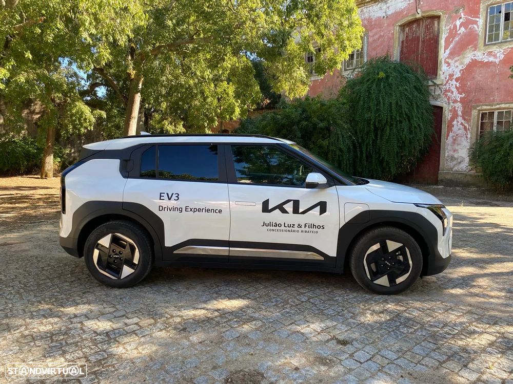 Kia EV3 58.3 kWh Drive - 13