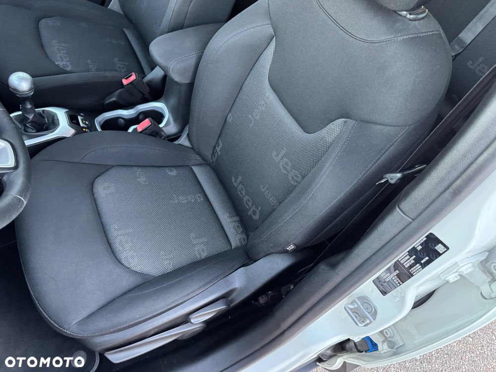 Jeep Renegade 1.6 E-TorQ Sport - 30