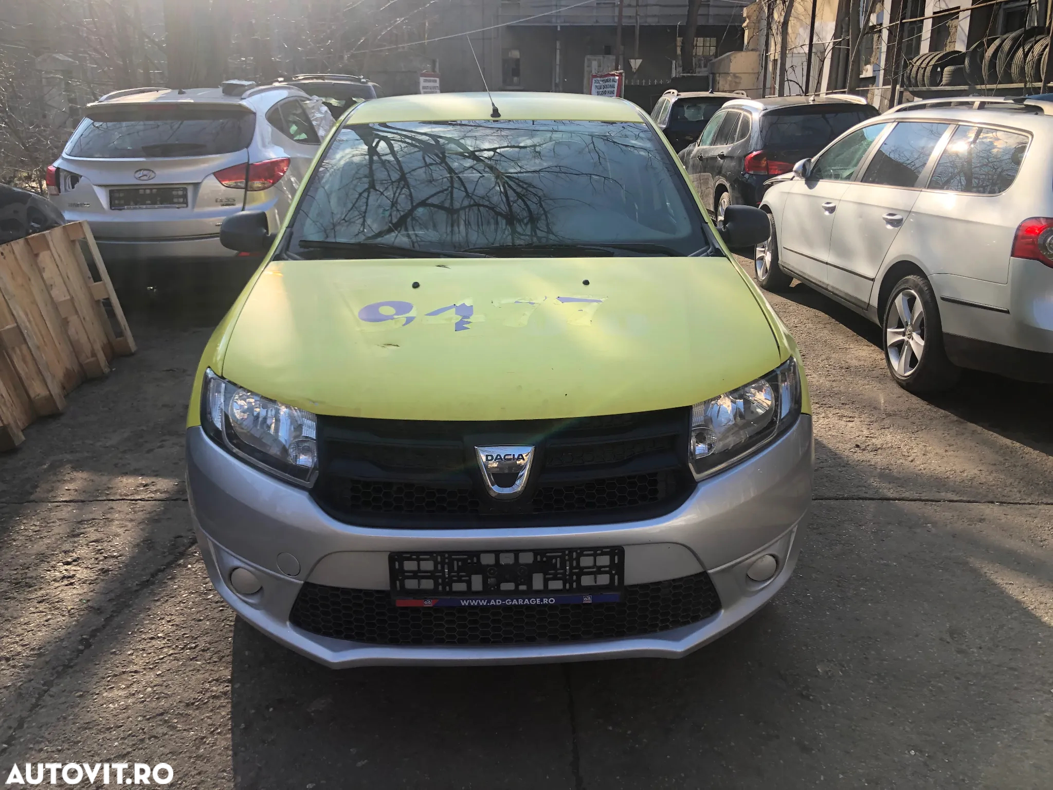 Dezmembrez Dacia Logan II 2015 1.2 benzina - 2