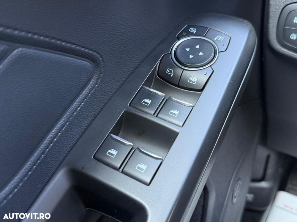 Ford Focus - 24