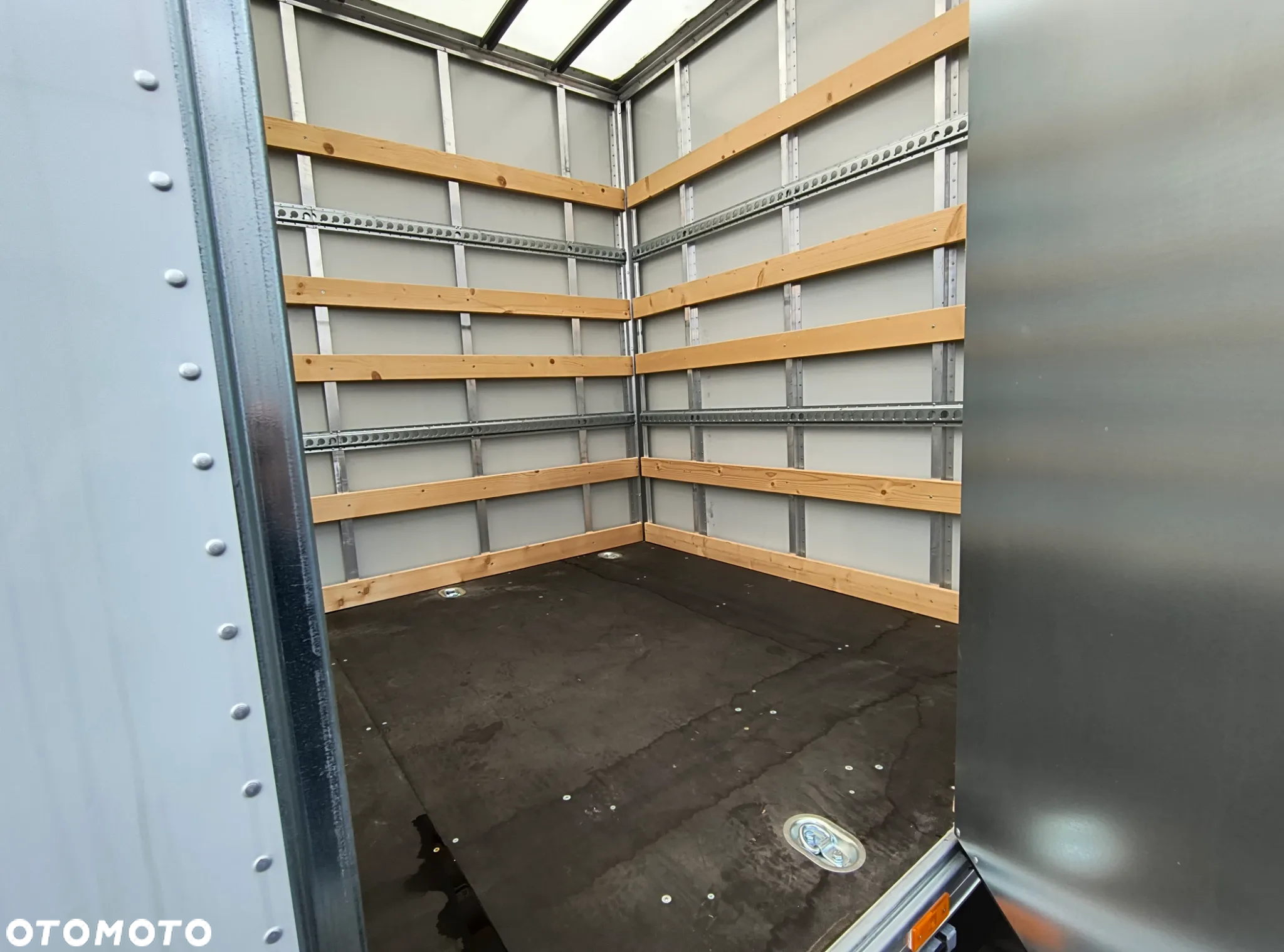Ford Transit - 18