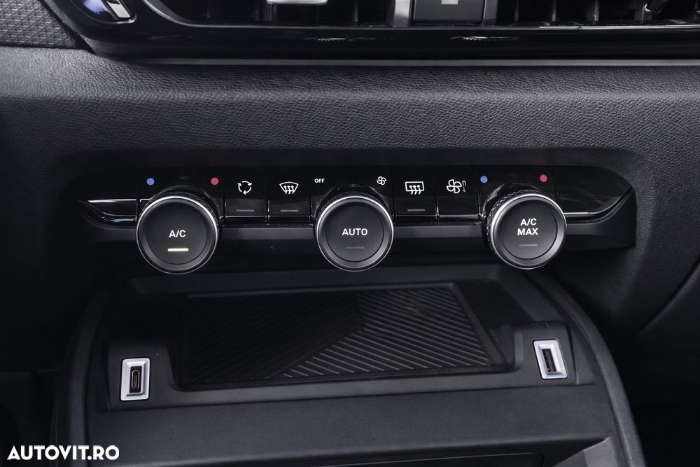 Citroën C4 BlueHDi 130 Stop&Start EAT8 FEEL PACK - 9