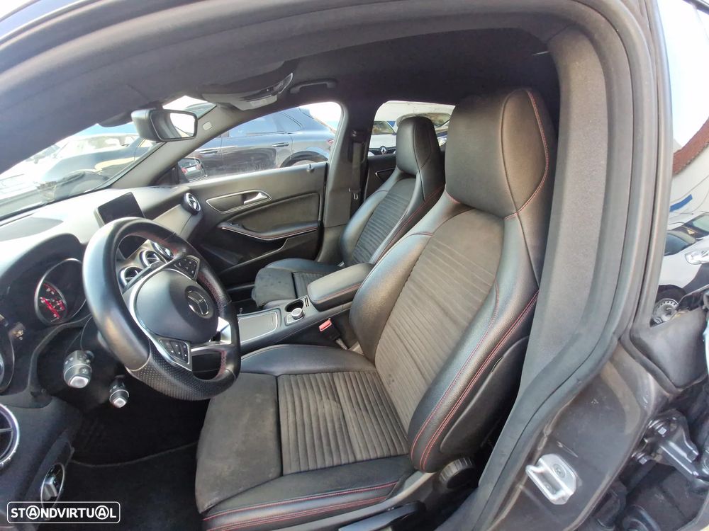 Mercedes-Benz CLA 200 d 7G-DCT AMG Line - 7