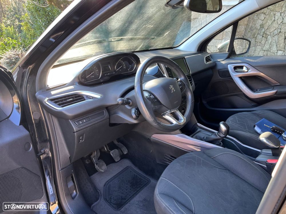 Peugeot 2008 1.2 PureTech Style - 7