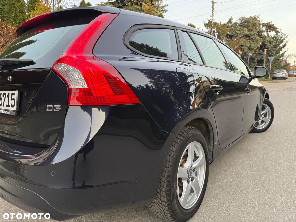 Volvo V60 D3 Summum - 24