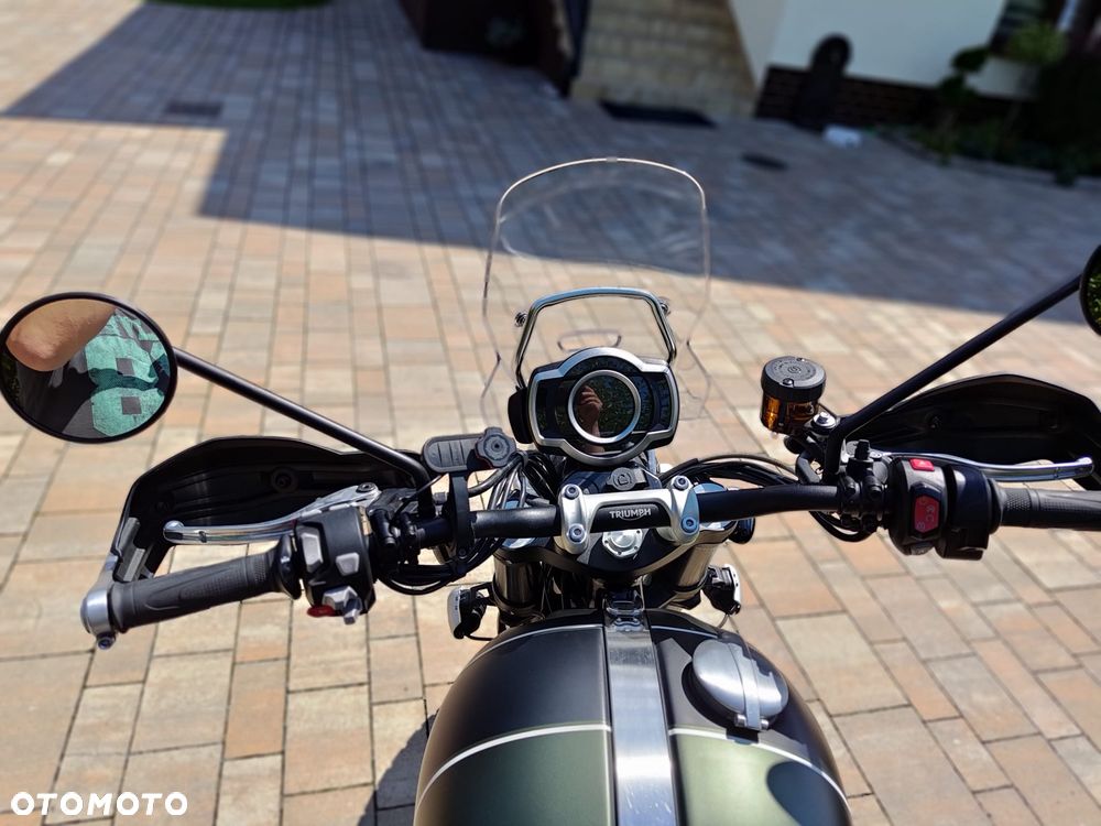 Triumph Scrambler - 14
