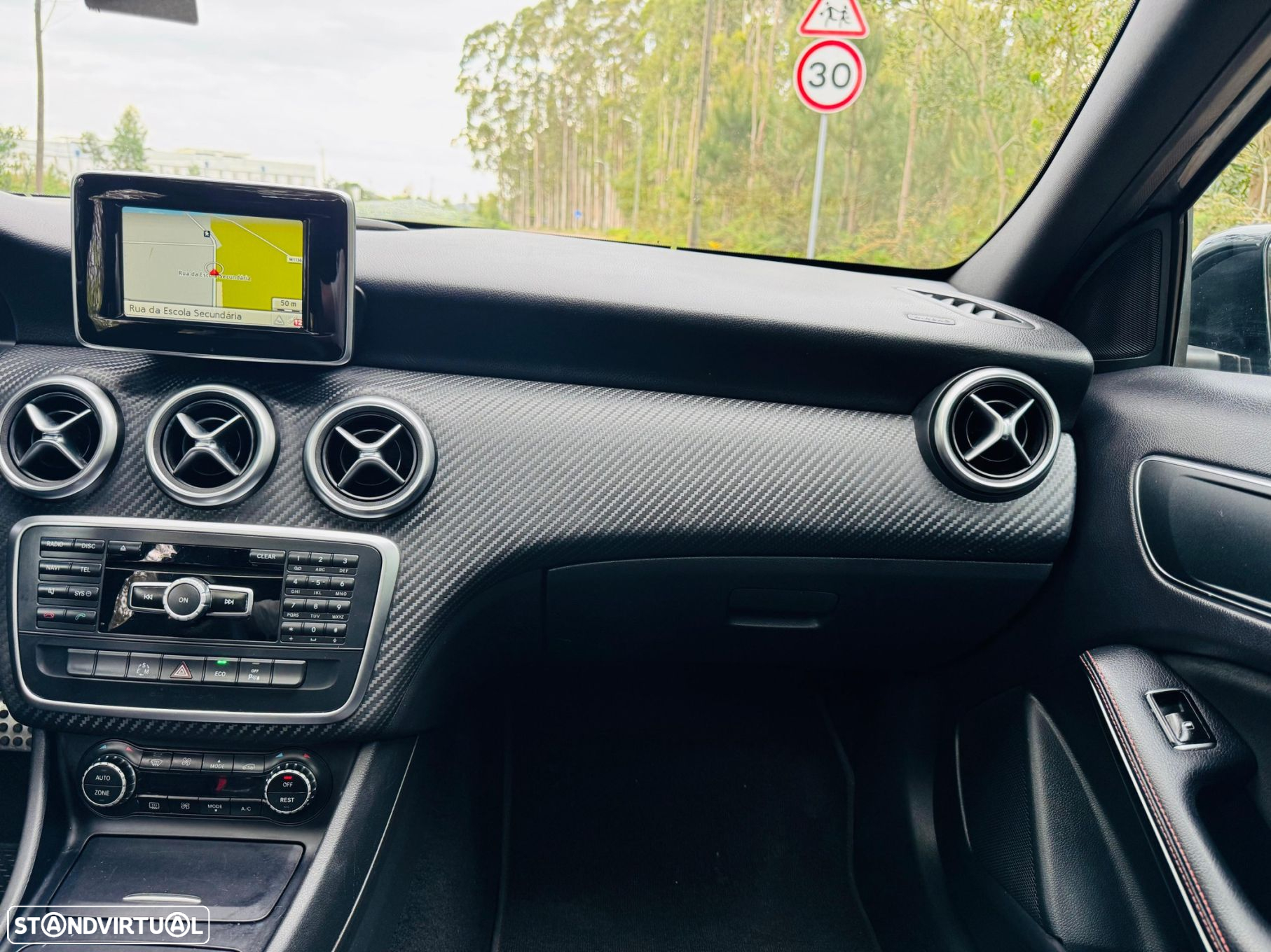Mercedes-Benz A 180 d AMG Line Aut. - 30
