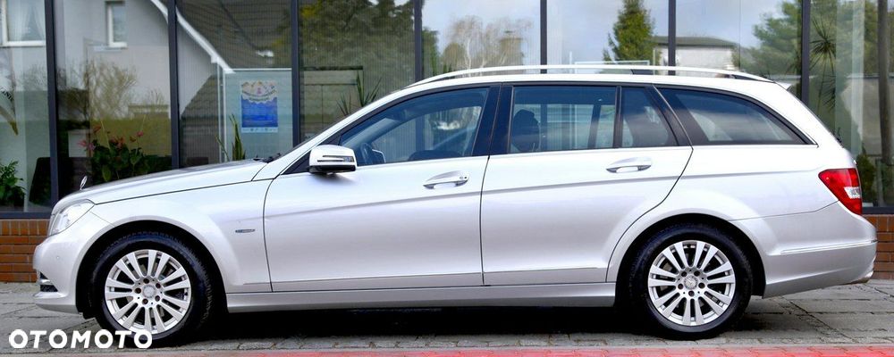 Mercedes-Benz Klasa C 200 (BlueEFFICIENCY) 7G-TRONIC Elegance - 21