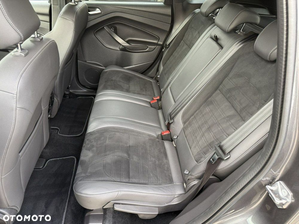 Ford Kuga 2.0 TDCi AWD ST-Line - 26