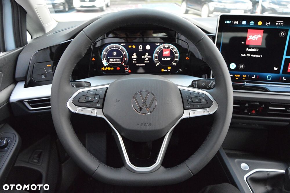 Volkswagen Golf - 11