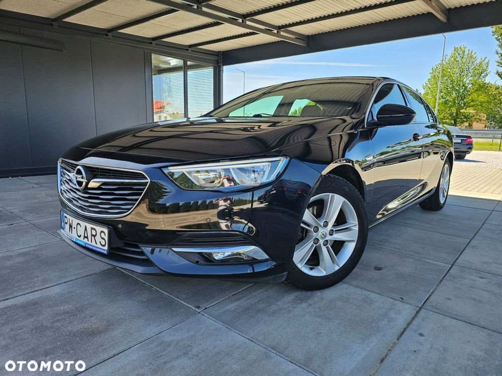 Opel Insignia - 1
