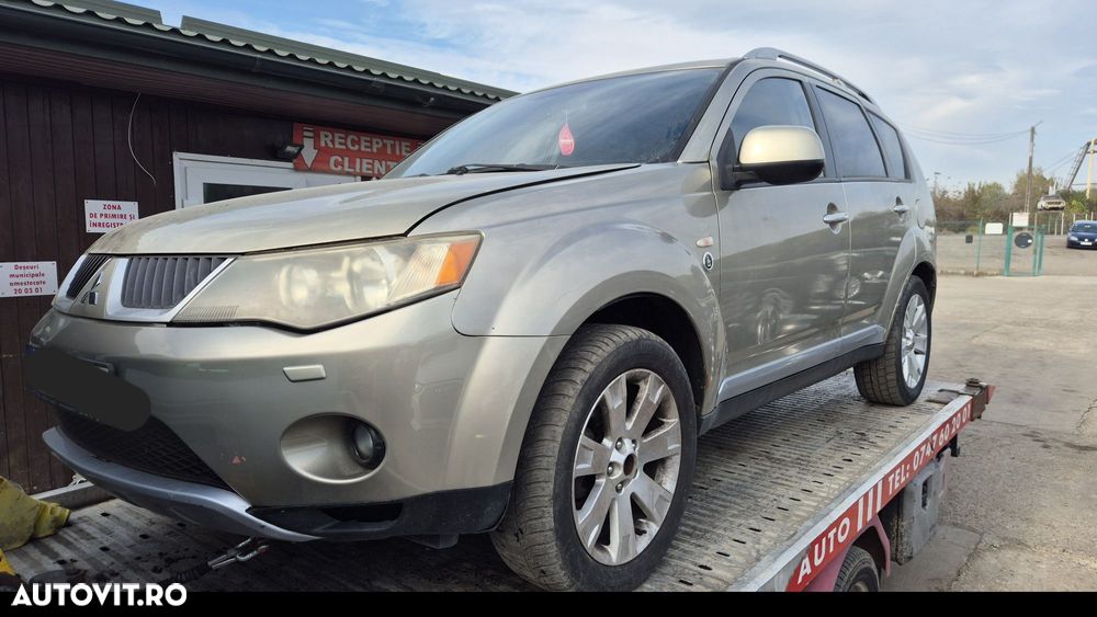Dezmembram Mitsubishi Outlander 2008 2.0tdi BSY Manual 4x4 - 2