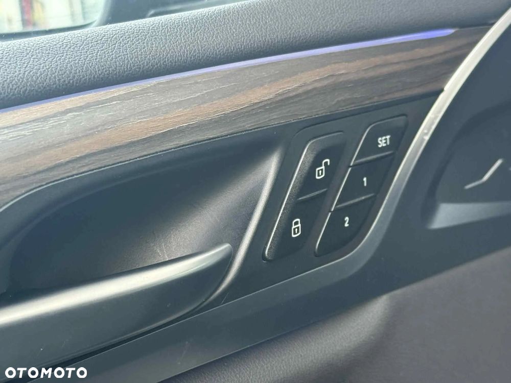 BMW X3 xDrive20i Advantage sport - 15