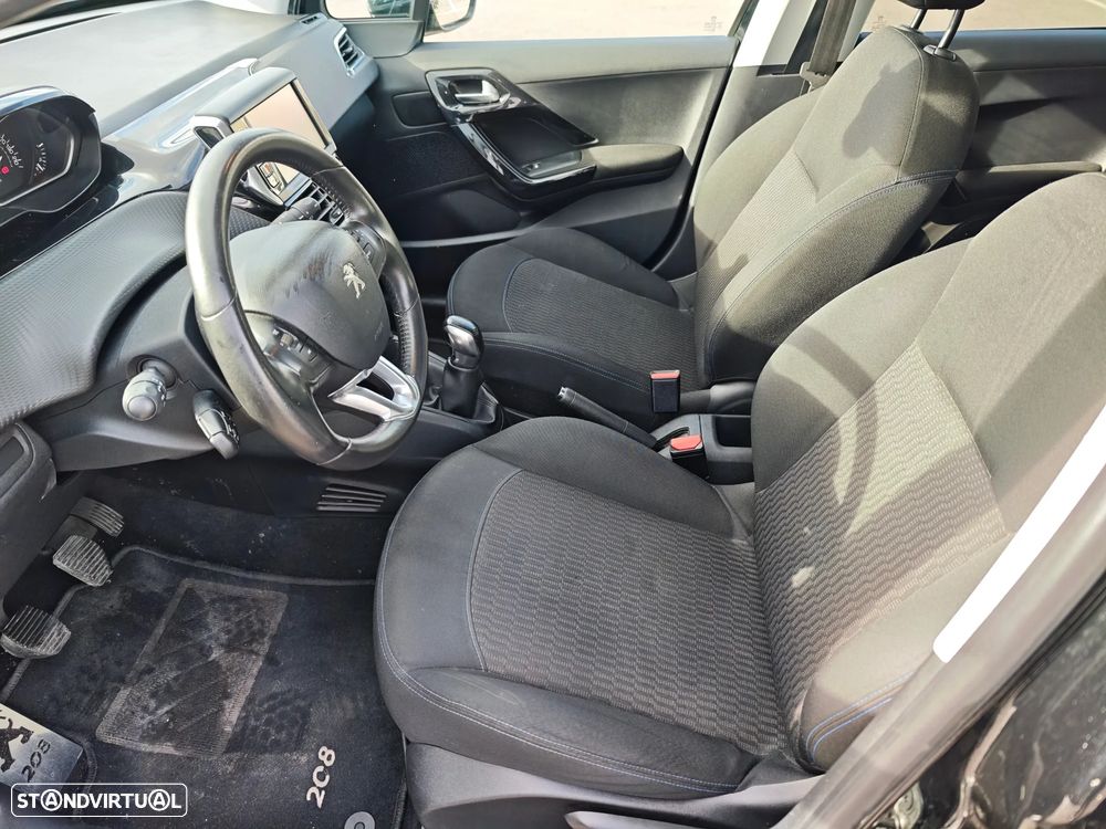 Peugeot 208 1.2 PureTech Active - 8