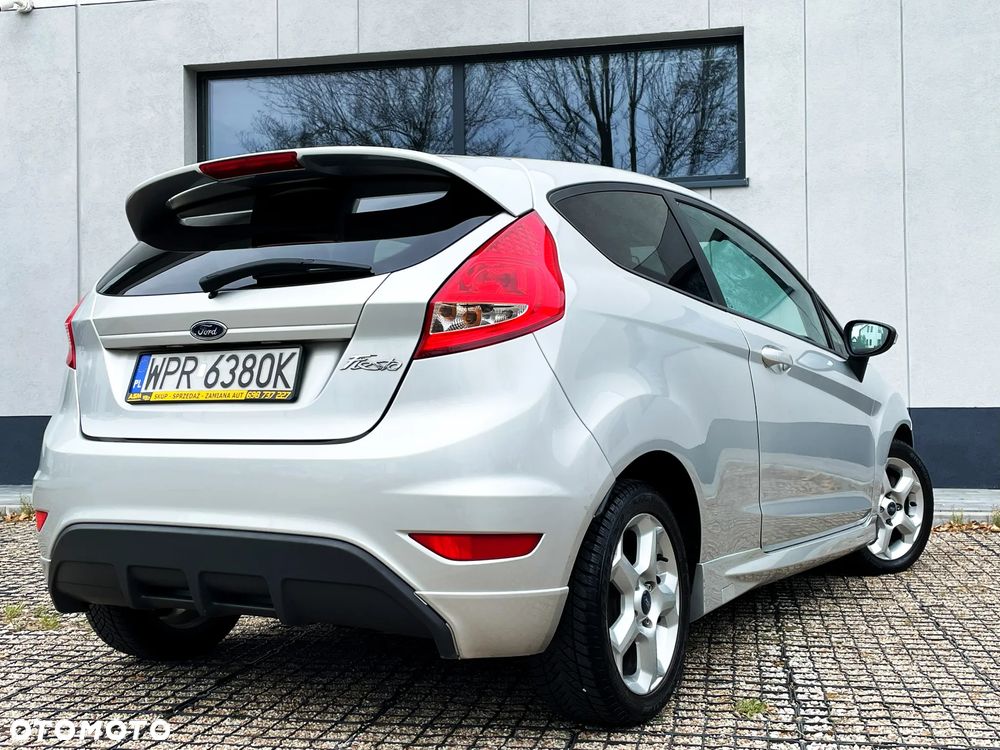 Ford Fiesta 1.6 Sport - 4