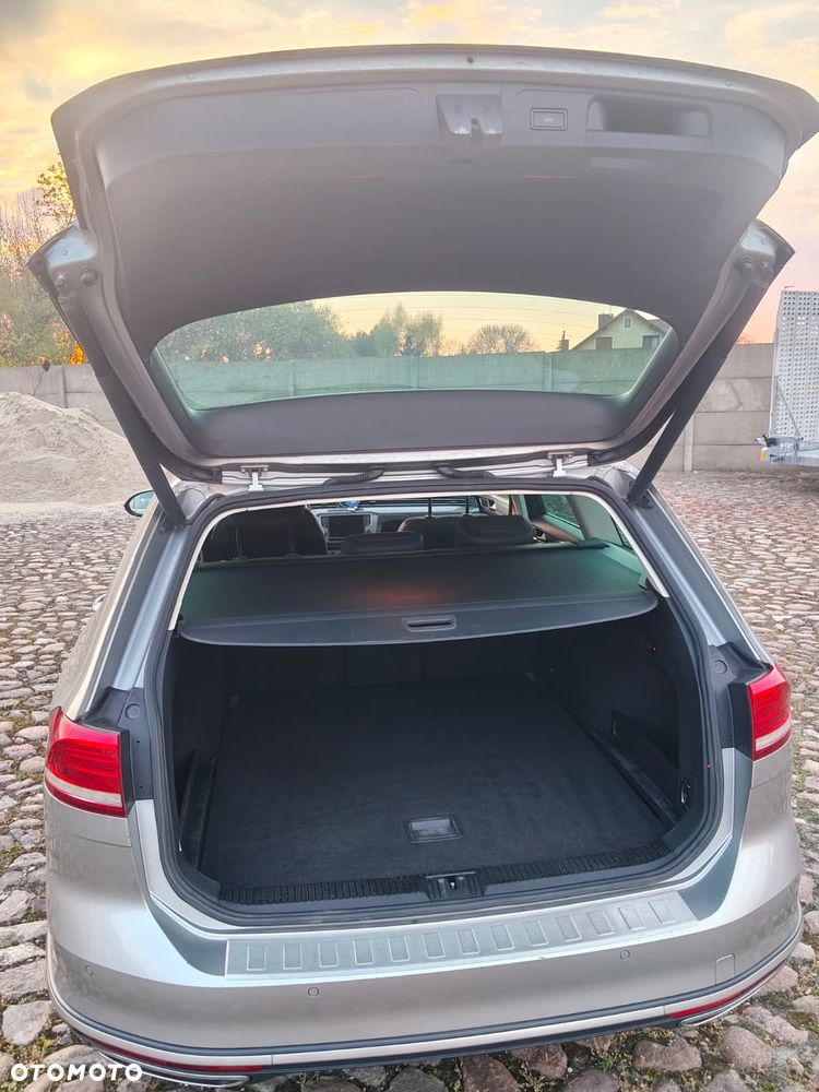 Volkswagen Passat Alltrack 2.0 TDI SCR 4Mot DSG - 17