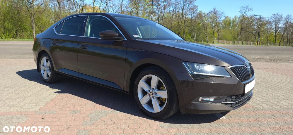 Skoda Superb 2.0 TSI Sportline DSG - 27