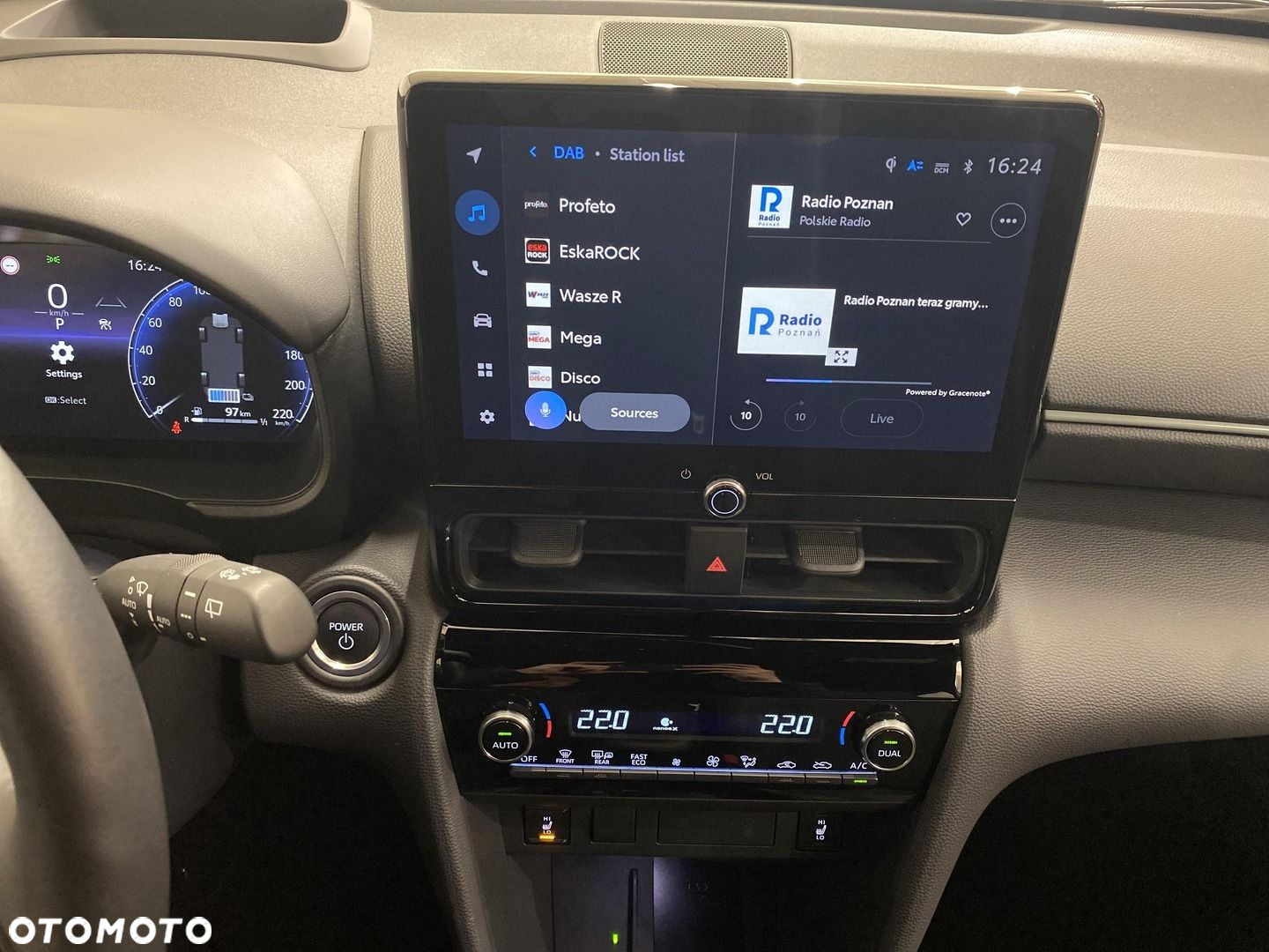 Toyota Yaris Cross - 16
