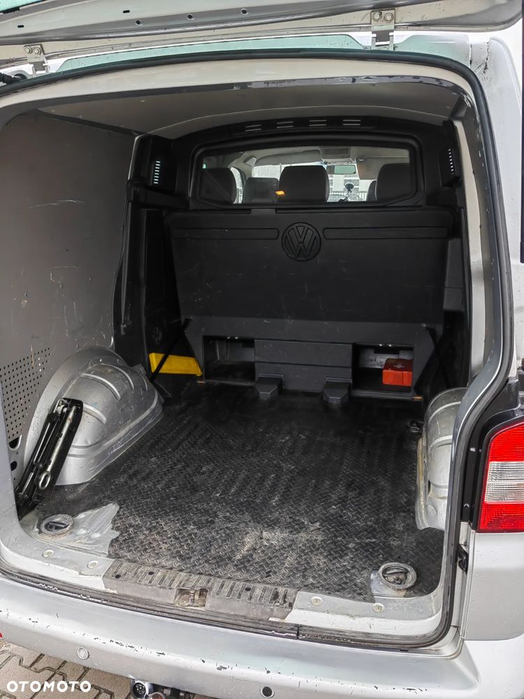 Volkswagen Transporter - 4