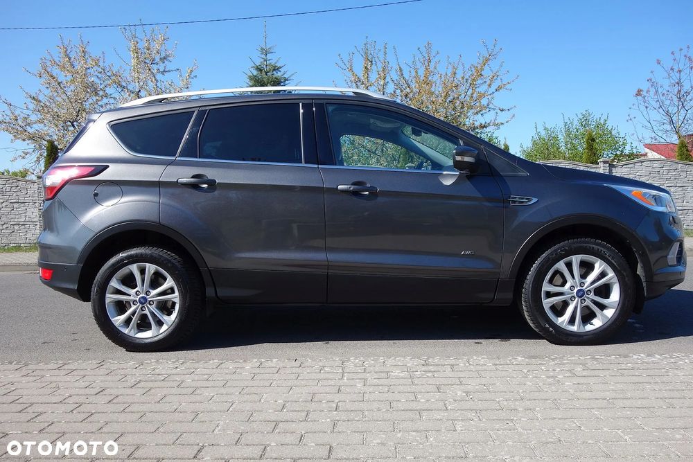 Ford Kuga 2.0 TDCi 4x4 Titanium - 19