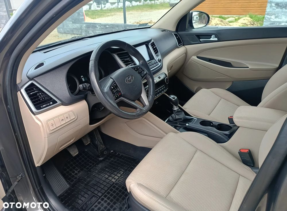 Hyundai Tucson - 11