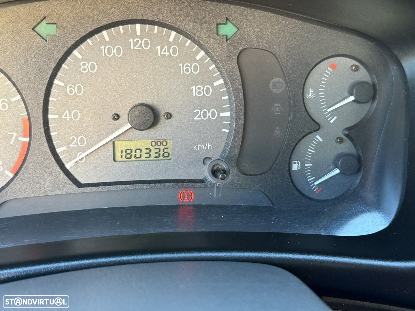 Mitsubishi Lancer 1300 GLX - 21