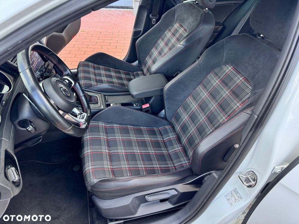 Volkswagen Golf 2.0 TSI BMT GTI Performance DSG - 19