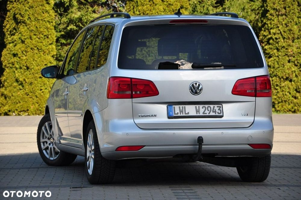 Volkswagen Touran - 19