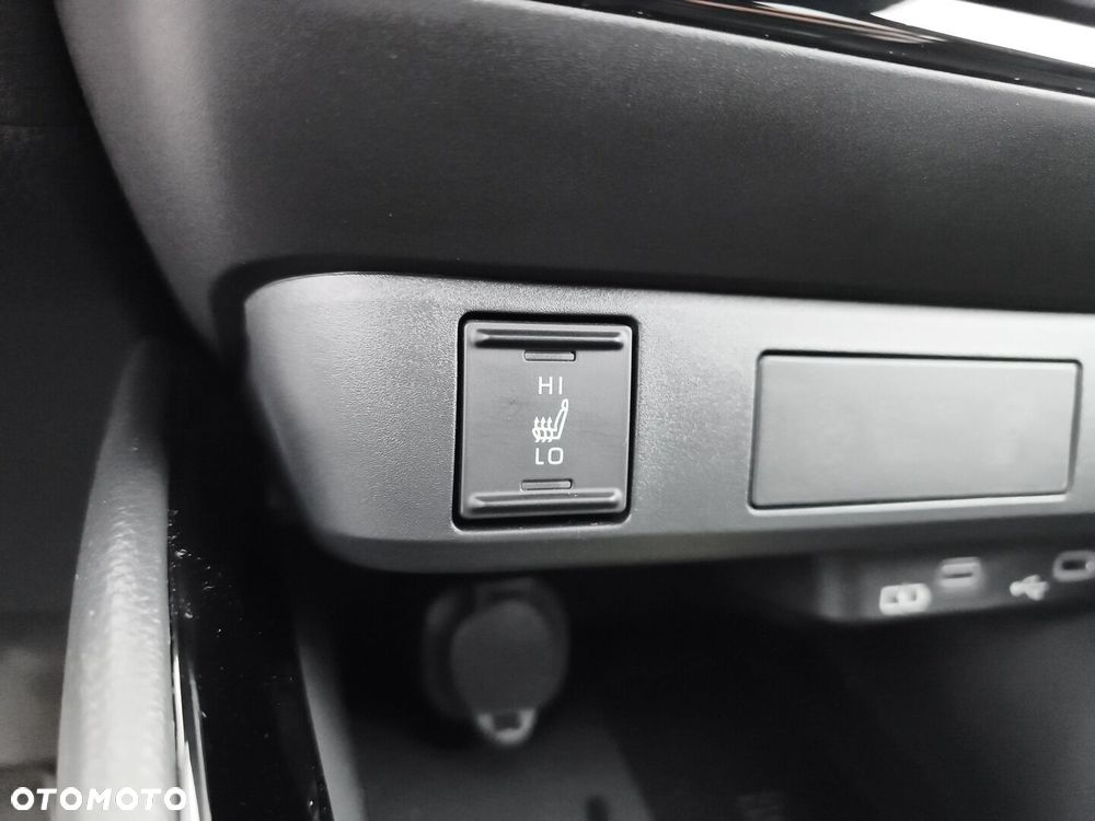 Toyota Yaris Hybrid 1.5 Style - 24