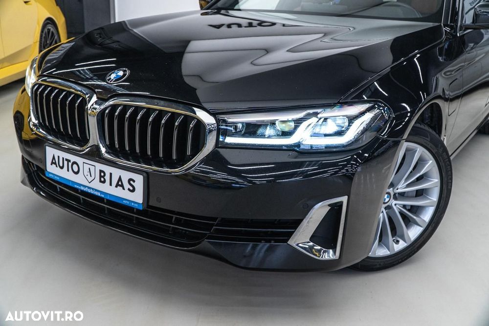 BMW Seria 5 530e Aut. Luxury Line - 11