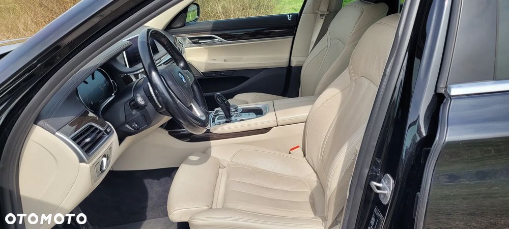 BMW Seria 7 740Ld xDrive sport - 4