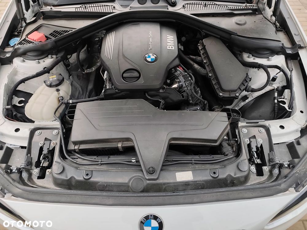 BMW Seria 1 118d xDrive Edition Metropolitan - 34