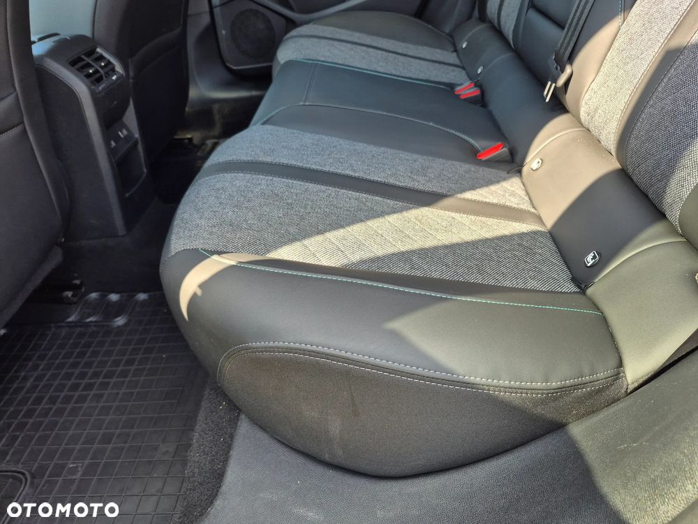 Peugeot 408 1.2 PureTech Allure S&S EAT8 - 26