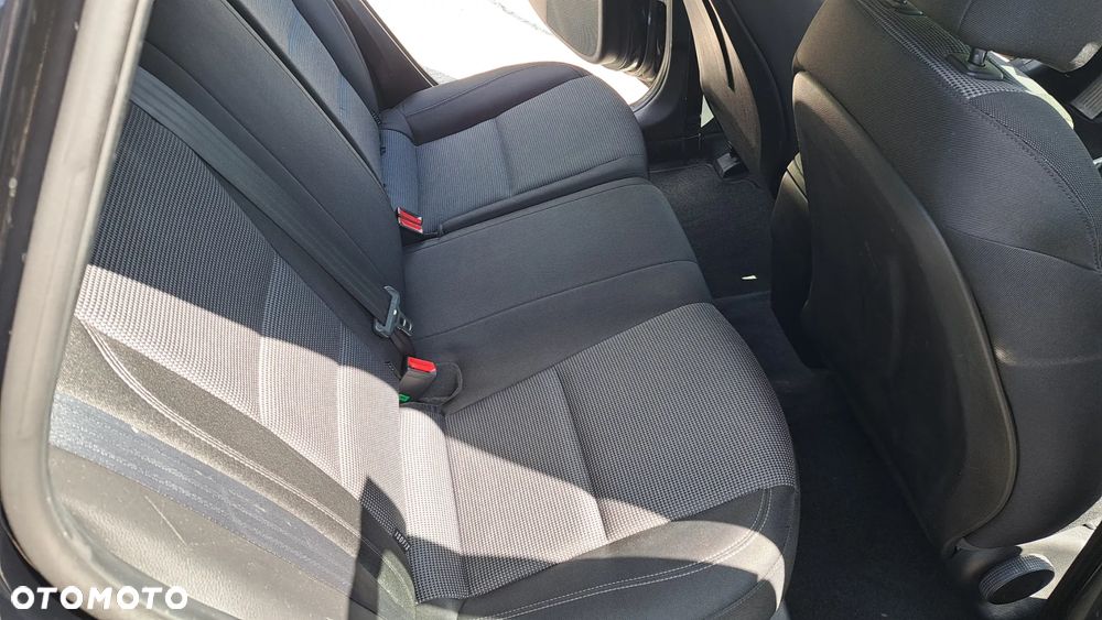 Hyundai i30 1.6 Comfort - 20