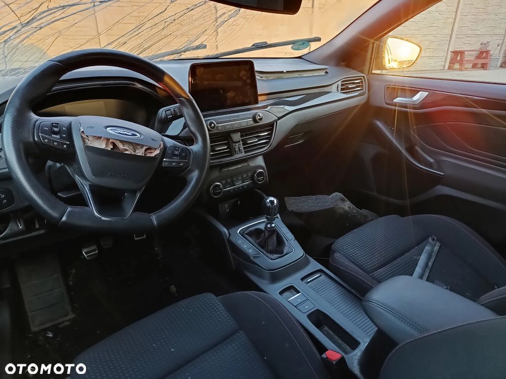 Ford Focus 1.5 EcoBoost STart-Stopp-System ST-LINE - 12