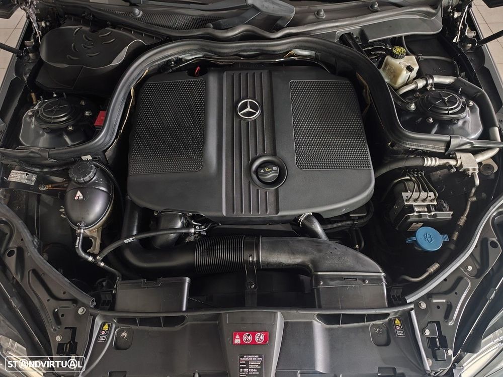 Mercedes-Benz E 250 BlueTEC Avantgarde Auto. - 34