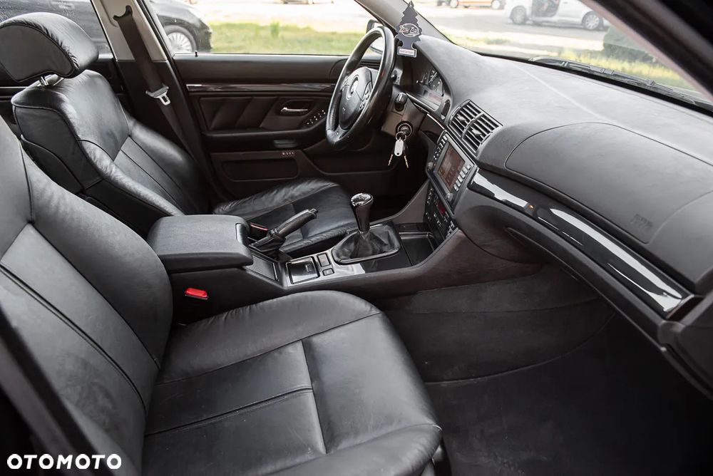 BMW Seria 5 - 30