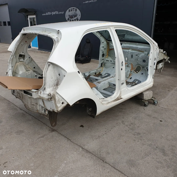 KIA PICANTO II CWIARTKA BLOTNIK PRAWA PAS PODLOGA UD 13R