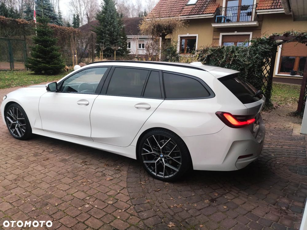 BMW Seria 3 318d Sport Line - 3