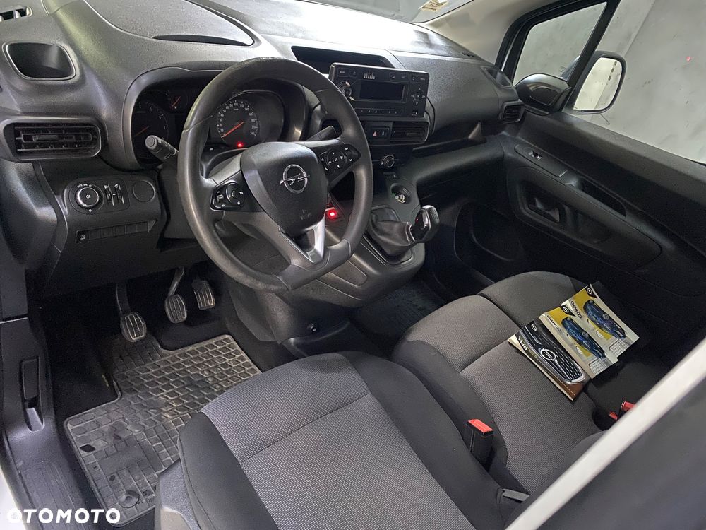 Opel COMBO - 10
