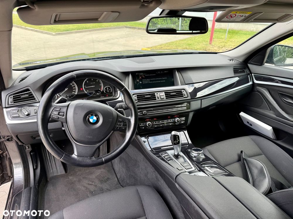 BMW Seria 5 520d Sport-Aut - 7