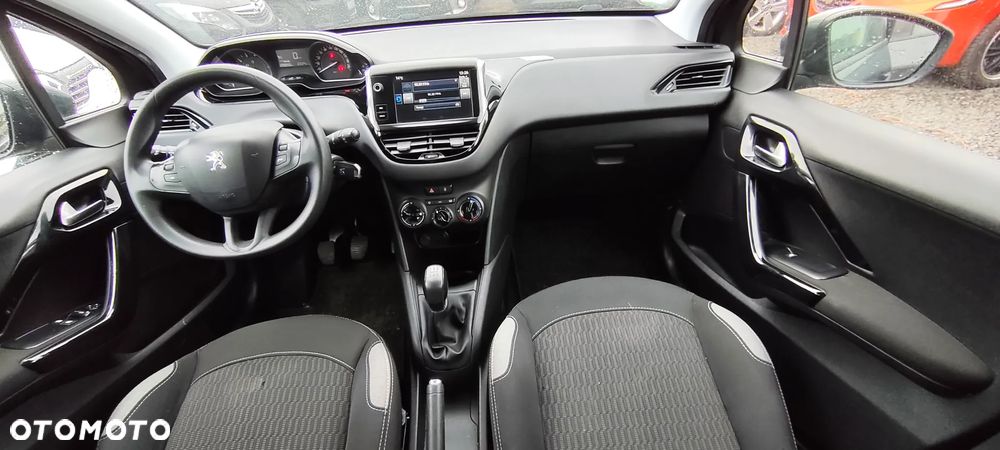 Peugeot 208 1.2 PureTech Allure - 11