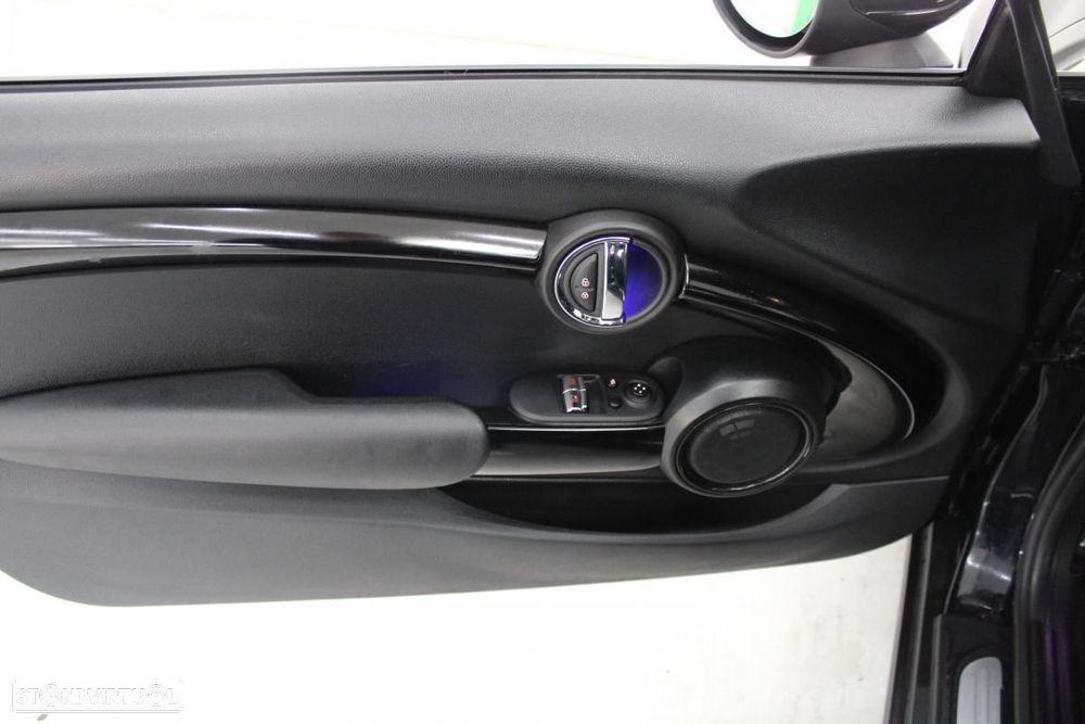 MINI 3 Portas Cooper SE Yours - 12
