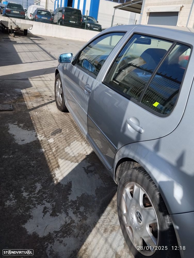 VW Golf 1.9 TDi 25 Anos - 3