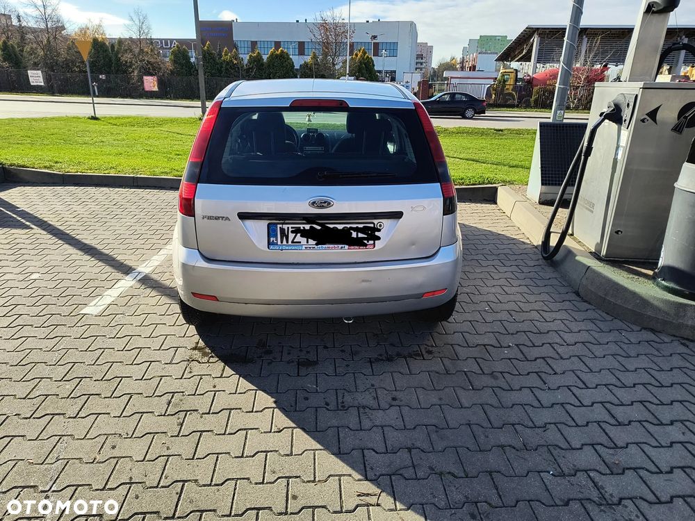 Ford Fiesta 1.3 - 2