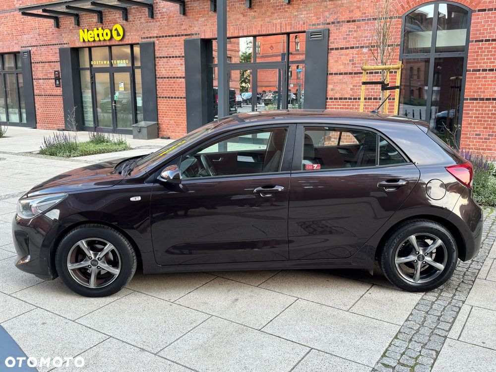 Kia Rio - 6